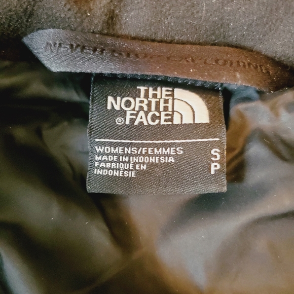 Northface puffer trench coat - Picture 6 of 7